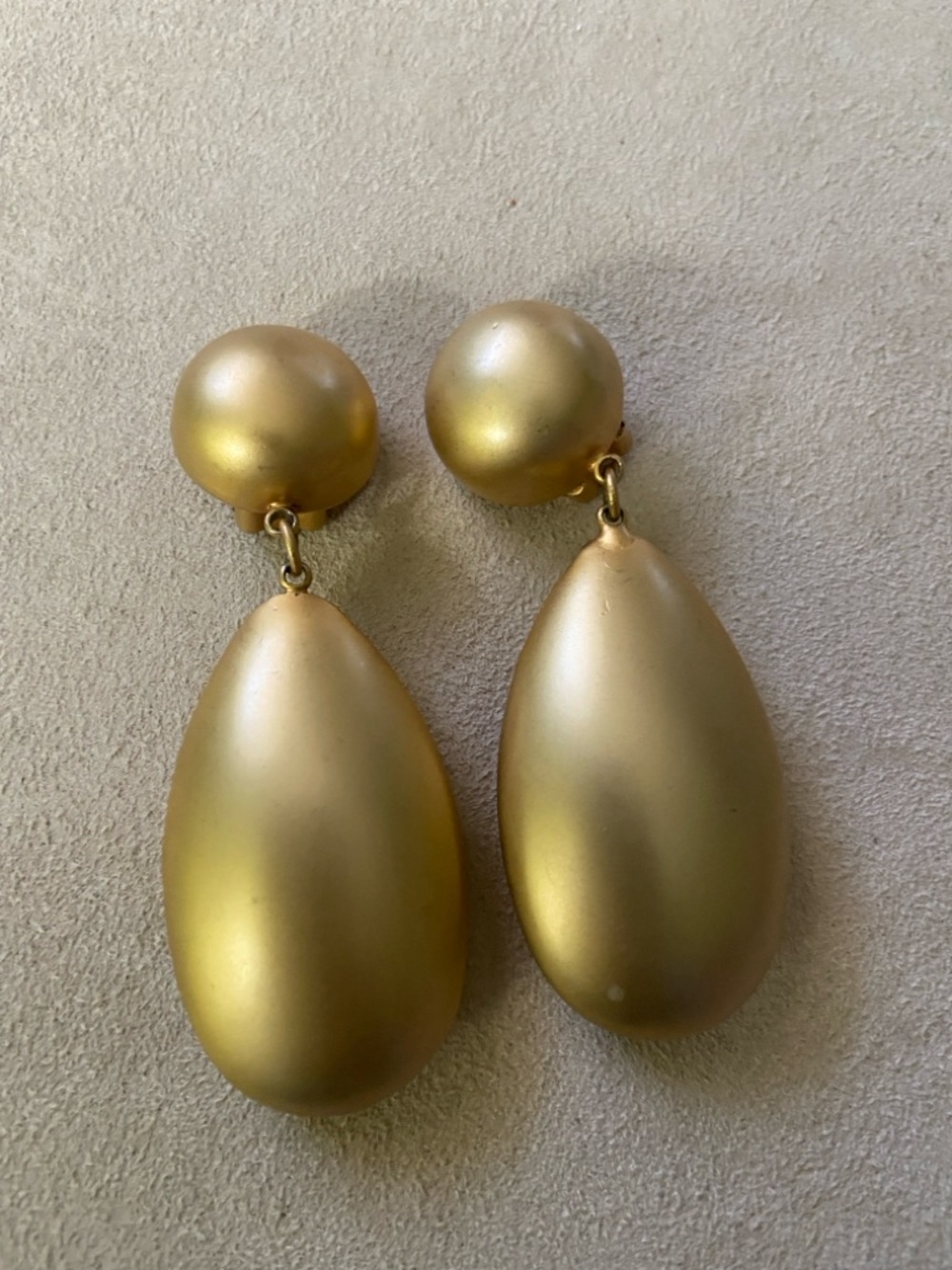 Vintage Matte Gold Teardrop Drop Earrings